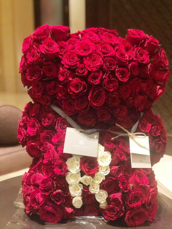 Red Roses Bear